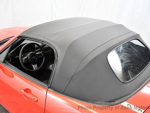 Used 2006 MAZDA MX-5 Miata Sport w/ Suspension Pkg RWD image 29