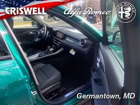 New 2024 Alfa Romeo Tonale Veloce image 36