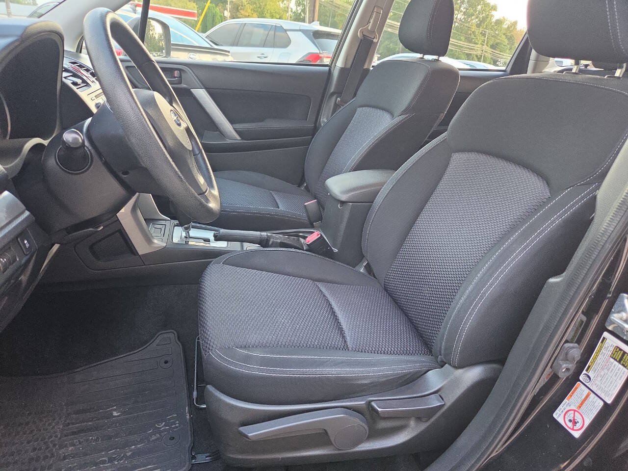 Used 2014 Subaru Forester 2.5i AWD/4WD image 14