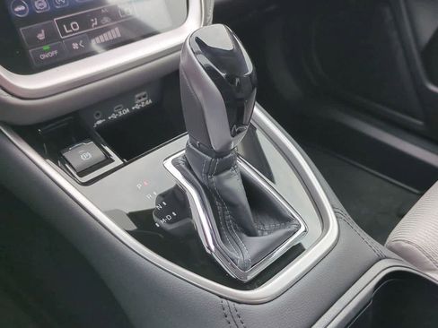 Used 2025 Subaru Legacy Premium image 32