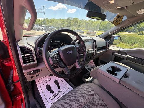 Used 2018 Ford F150 XLT w/ Equipment Group 302A Luxury AWD/4WD image 29