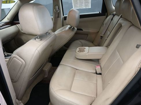 Used 2011 Chevrolet Impala LT w/ Luxury Edition Package image 16