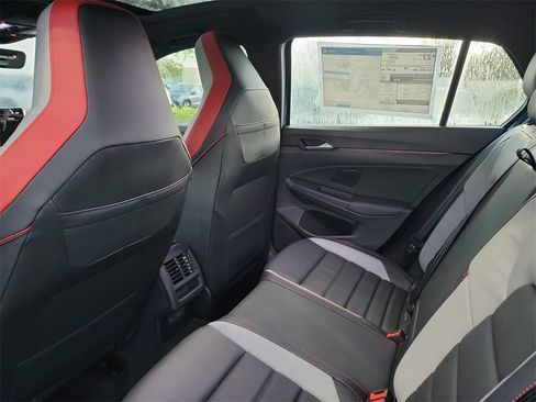 New 2026 Volkswagen GTI SE image 5
