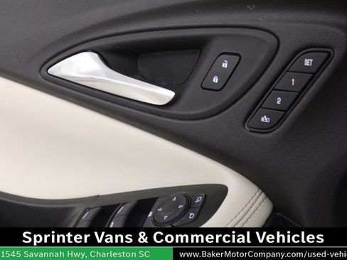 Used 2025 Buick Encore GX Avenir w/ Avenir Convenience Package FWD image 20