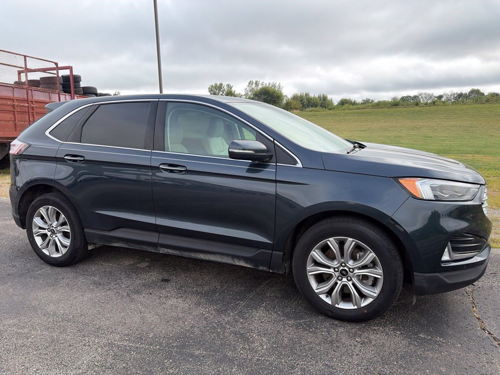 Certified 2024 Ford Edge Titanium w/ Equipment Group 301A AWD/4WD image 3