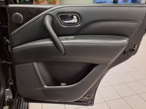 Used 2023 INFINITI QX80 Luxe w/ Cargo Package RWD image 13