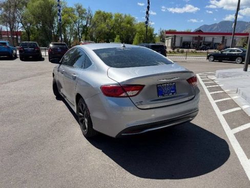 Used 2016 Chrysler 200 Limited FWD image 8
