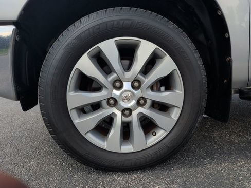 Used 2013 Toyota Tundra Platinum AWD/4WD image 9