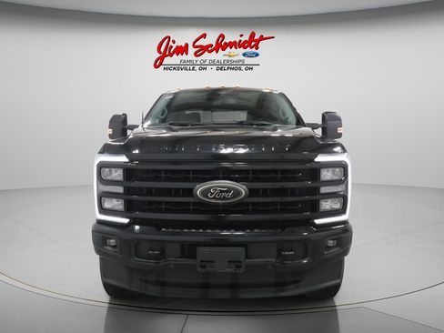 Used 2024 Ford F250 Lariat w/ Lariat Ultimate Package AWD/4WD image 3