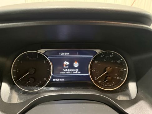 Used 2025 Nissan Rogue SV w/ SV Premium Package FWD image 12