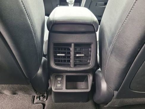 Used 2024 Kia Seltos EX FWD image 17