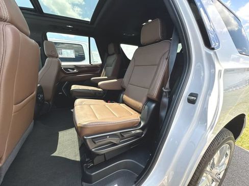 Used 2024 Chevrolet Tahoe High Country AWD/4WD image 26