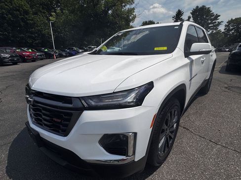 Certified 2023 Chevrolet Traverse RS w/ LPO, Floor Liner Package AWD/4WD image 3