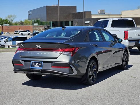 New 2026 Hyundai Elantra Sport FWD image 7