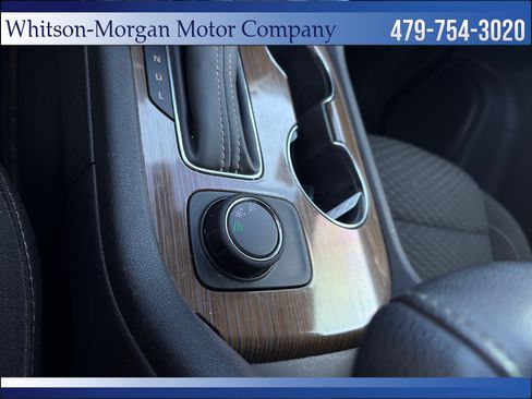 Used 2019 GMC Acadia SLE FWD image 27