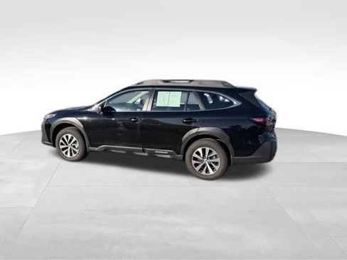 Used 2025 Subaru Outback image 6