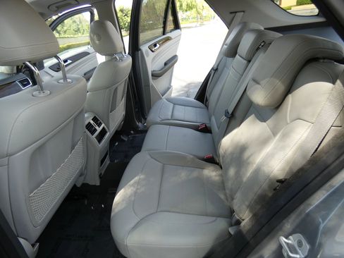 Used 2015 Mercedes-Benz ML 350 2WD image 45