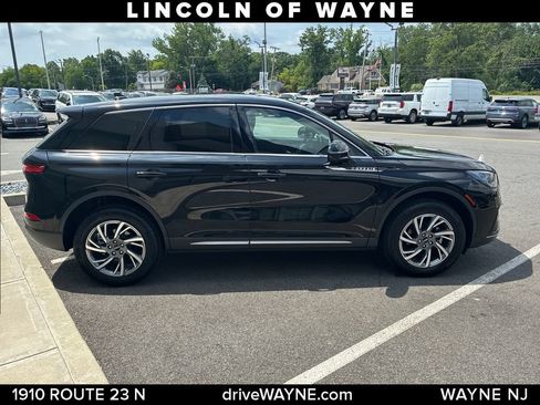 Certified 2024 Lincoln Corsair AWD w/ Equipment Group 101A image 9