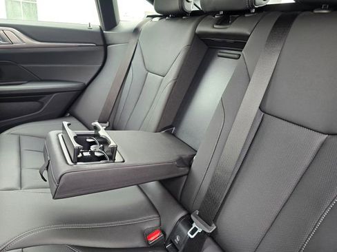 Used 2023 BMW i4 eDrive35 w/ Premium Package image 33