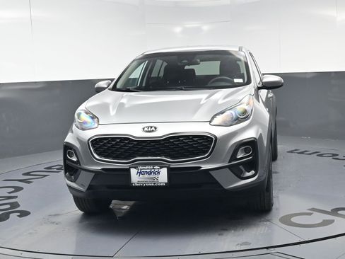 Used 2021 Kia Sportage LX image 5