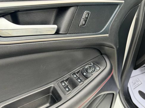 Used 2024 Ford Edge ST-Line AWD/4WD image 16