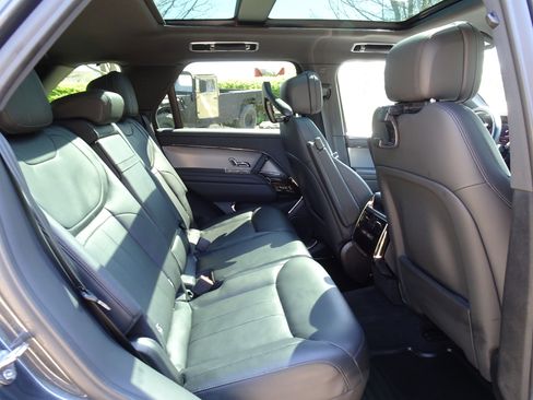 Certified 2024 Land Rover Range Rover Sport Dynamic SE image 23