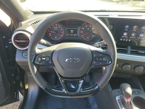 New 2026 Chevrolet Trax RS w/ Sunroof Package image 22