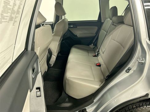 Used 2016 Subaru Forester 2.5i Limited image 21