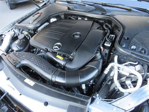 Used 2021 Mercedes-Benz E 350 4MATIC Sedan image 7