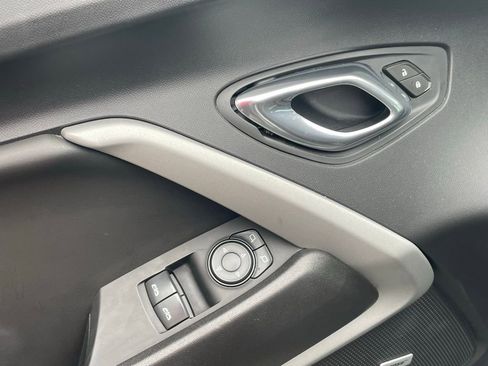 Used 2021 Chevrolet Camaro LT w/ Technology Package RWD image 11