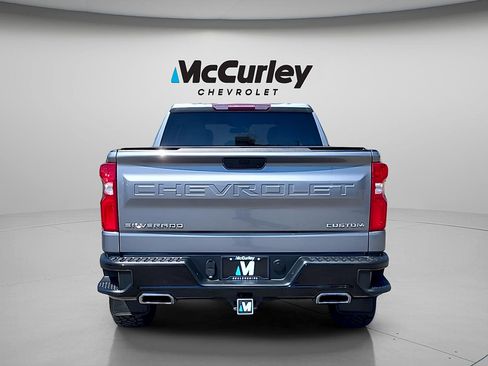 Used 2021 Chevrolet Silverado 1500 Custom Trail Boss AWD/4WD image 6