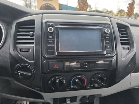 Used 2014 Toyota Tacoma 4x4 Regular Cab image 13