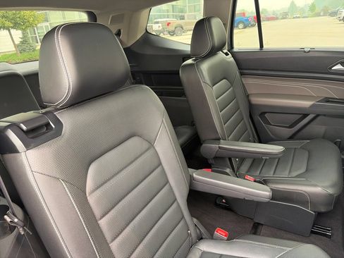 Used 2021 Volkswagen Atlas SEL Premium AWD/4WD image 32