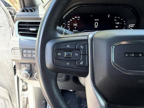 Used 2023 GMC Yukon Denali AWD/4WD image 28