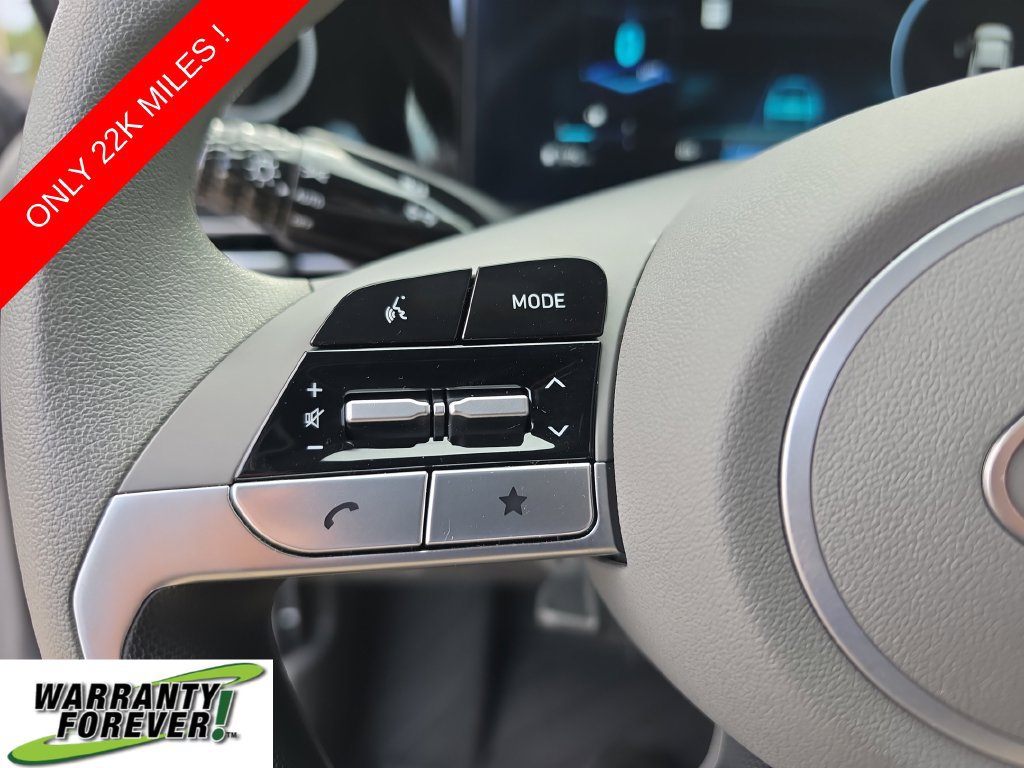 Used 2024 Hyundai Elantra SEL FWD image 19