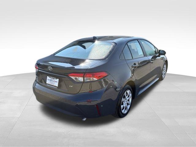 Used 2025 Toyota Corolla LE FWD image 2