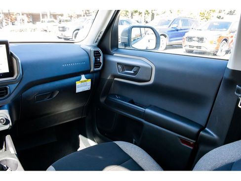 Used 2025 Ford Bronco Sport Big Bend image 15