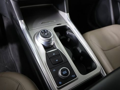 Used 2020 Ford Explorer Limited image 19