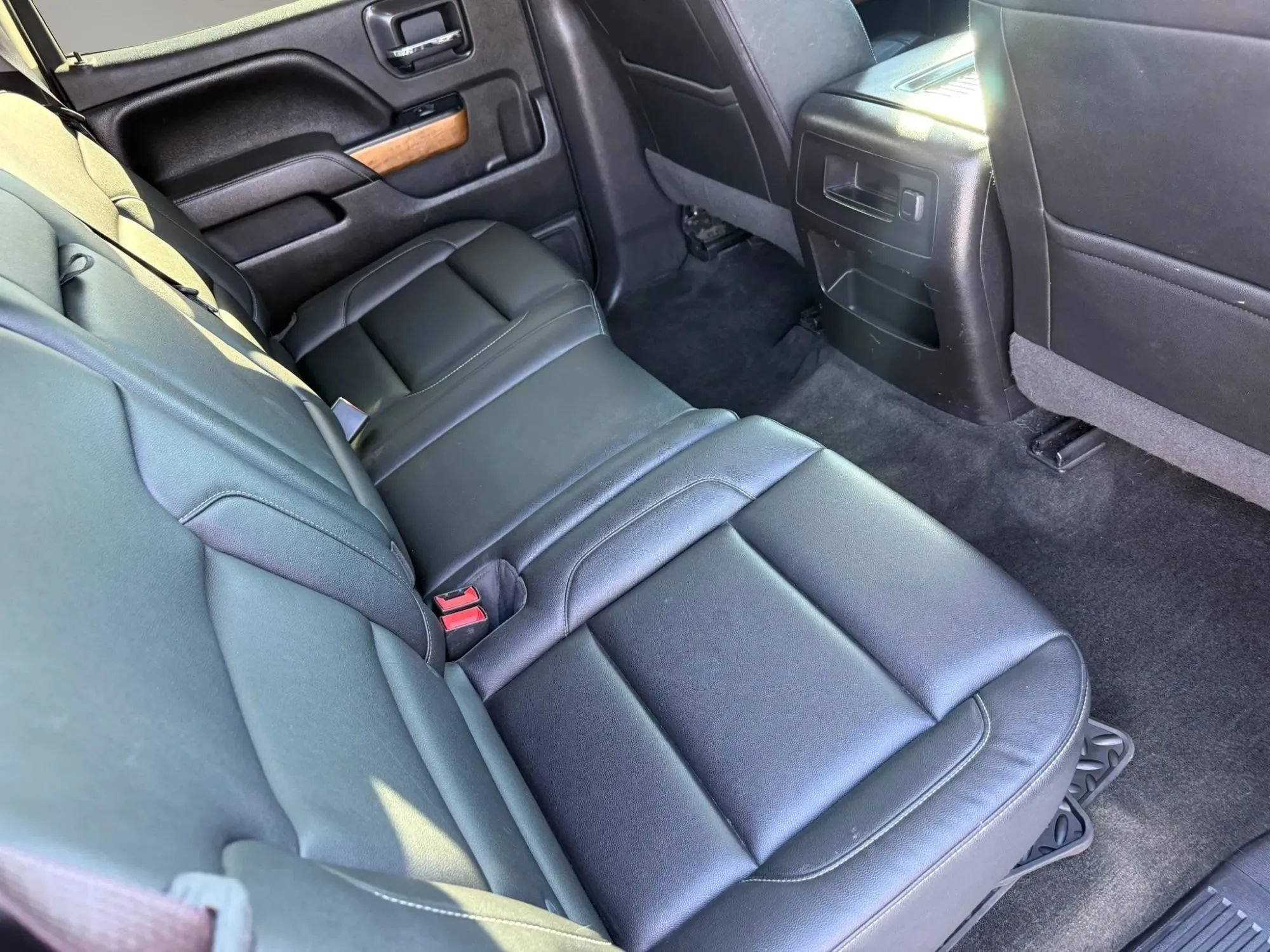 Used 2017 Chevrolet Silverado 1500 LTZ w/ Sport Package AWD/4WD image 34