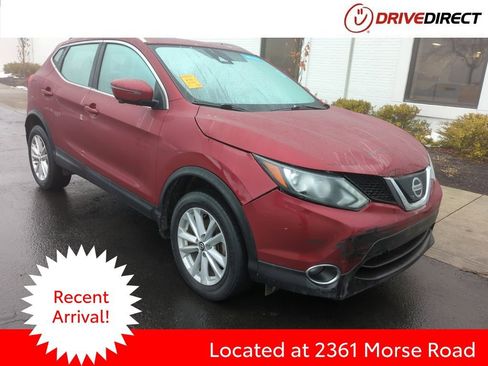 Used 2019 Nissan Rogue Sport SV w/ Technology Package image 1
