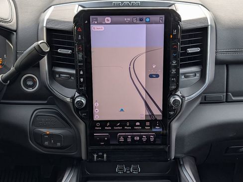 New 2026 RAM 3500 Laramie AWD/4WD image 9