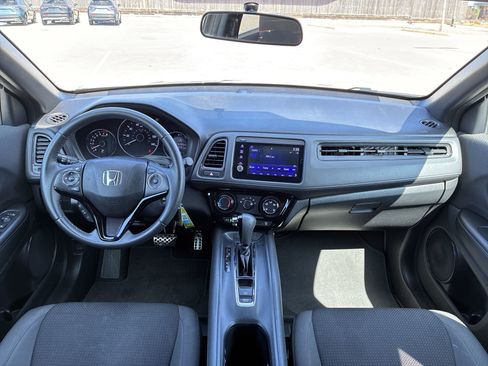 Certified 2022 Honda HR-V Sport image 16