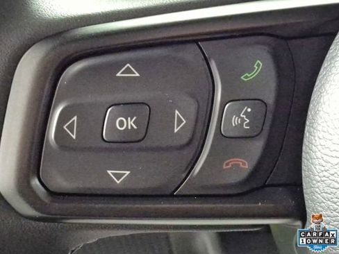 Used 2026 Jeep Wrangler Unlimited Rubicon AWD/4WD image 12
