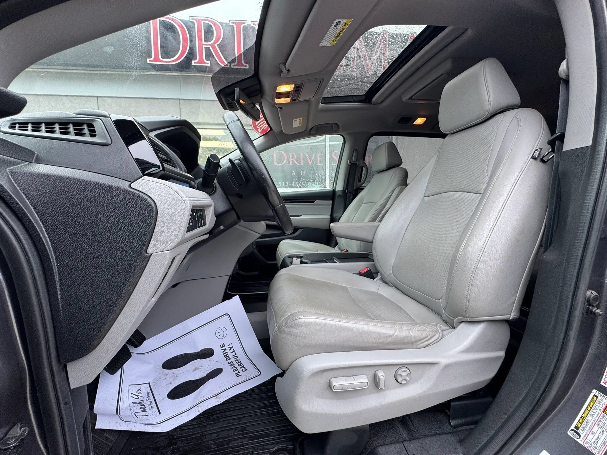 Used 2018 Honda Odyssey Elite image 7
