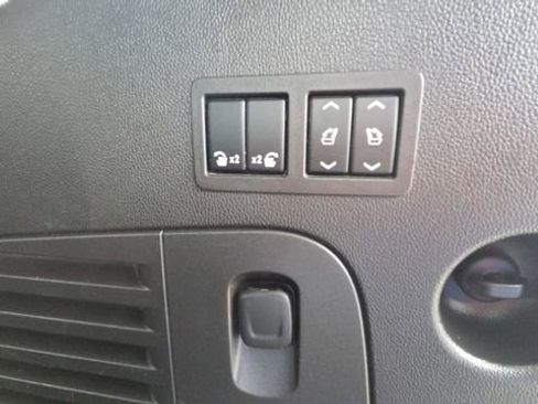 Used 2016 Chevrolet Tahoe LTZ image 26