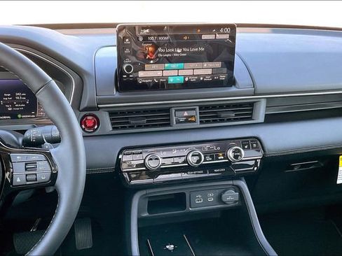 New 2025 Honda Pilot Elite image 8