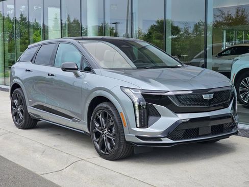 New 2026 Cadillac Optiq V AWD/4WD image 7