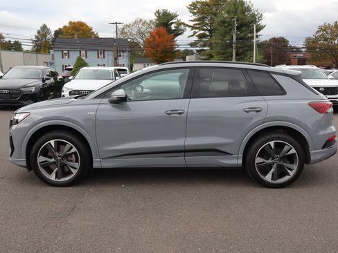 Used 2023 Audi Q4 e-tron Premium Plus w/ Premium Plus image 8