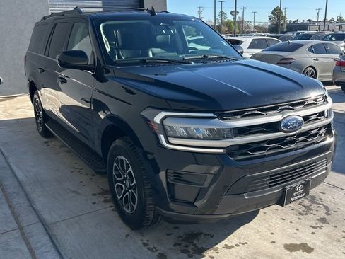 Used 2024 Ford Expedition Max XLT AWD/4WD image 3