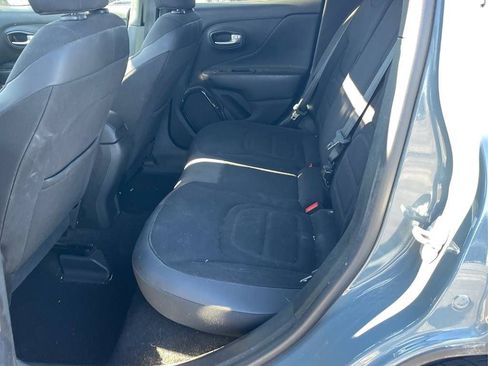 Used 2017 Jeep Renegade Altitude image 13